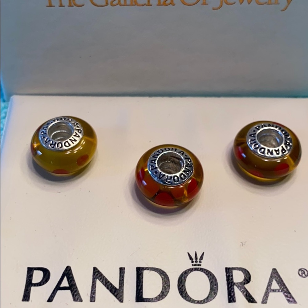 PANDORA 925 STERLING BANGLE BRACELET& 6 CHARMS - Picture 10 of 13